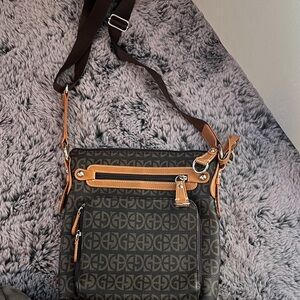 Giani Bernini Black and Tan Crossbody Bag